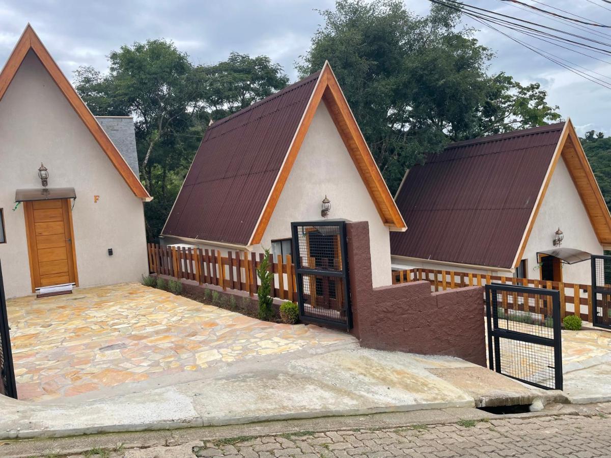 Villa Italia Chale Santo Antônio do Pinhal Exterior foto